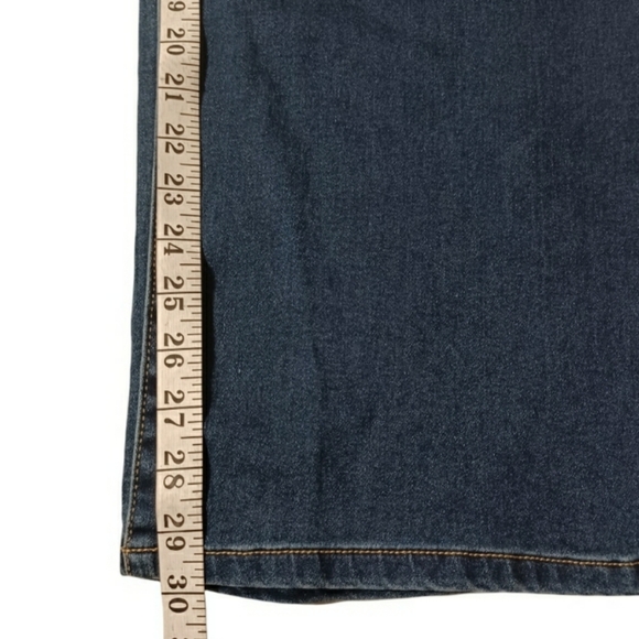 AVENUE DENIM Butter Straight Leg 5 Pocket Knit Denim Blue Jeans 30 NWT - Picture 9 of 9